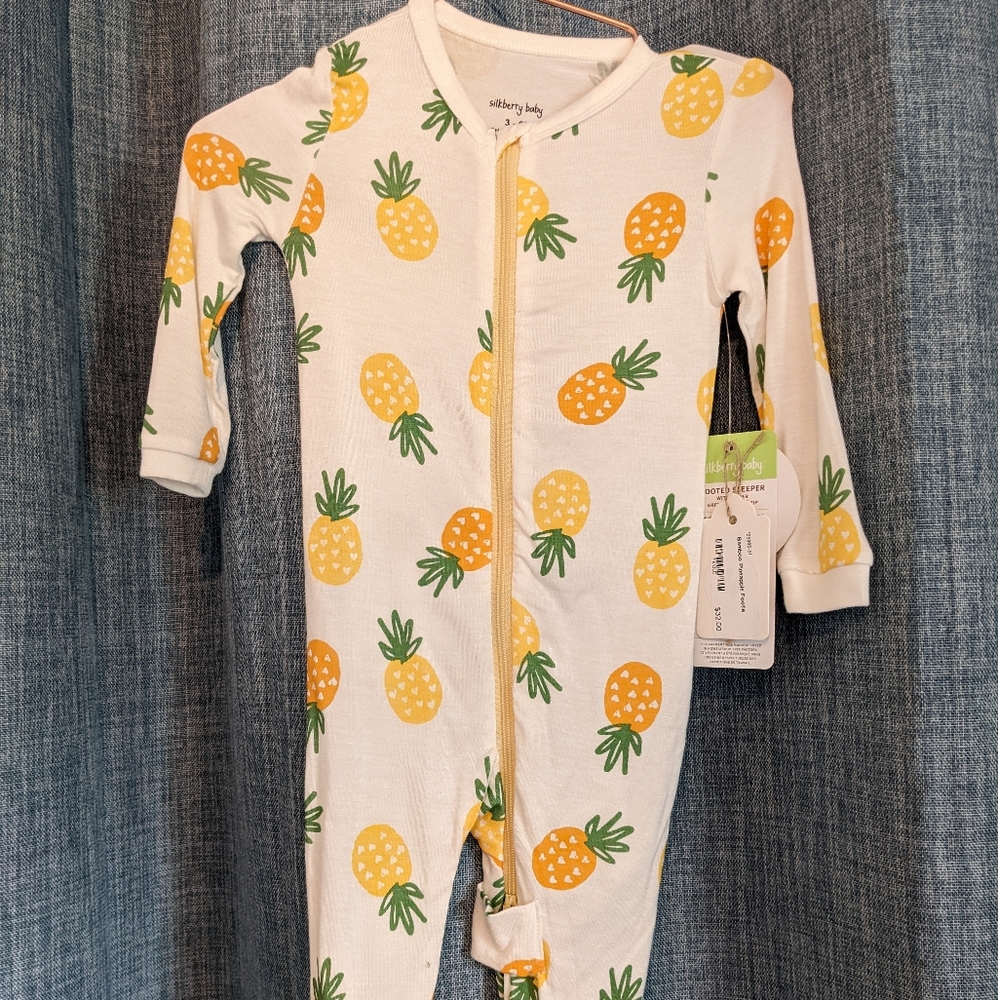 Bamboo Silkberry Baby Zippy - Pineapples 3-6 months